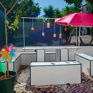 Appartement Cozy House By Famous Flea Market With Terrace, Lisboa