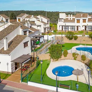 En Sierramagna, Piscina Abierta Сasa de vacaciones El Ronquillo
